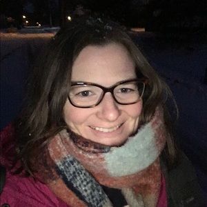 Meet your Posher, Carrie